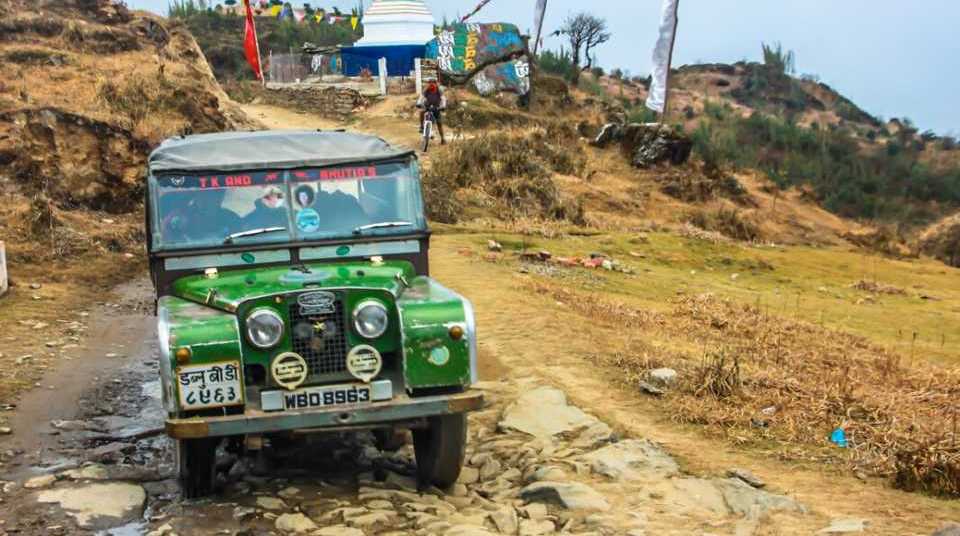 Sandakphu-Landrovers