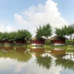 Village-Huts-near-Lake