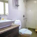 Dip-Palace-Darjeeling-Bath-Room