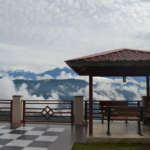 Kaluk Villlage Resort Sit and Enjoy the wide Kunchenjungha View