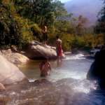 Picnic and bathing in fresh water at Riverside Cottage Mirik