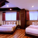 Darjeeling Hotel Near Railway Station Family room